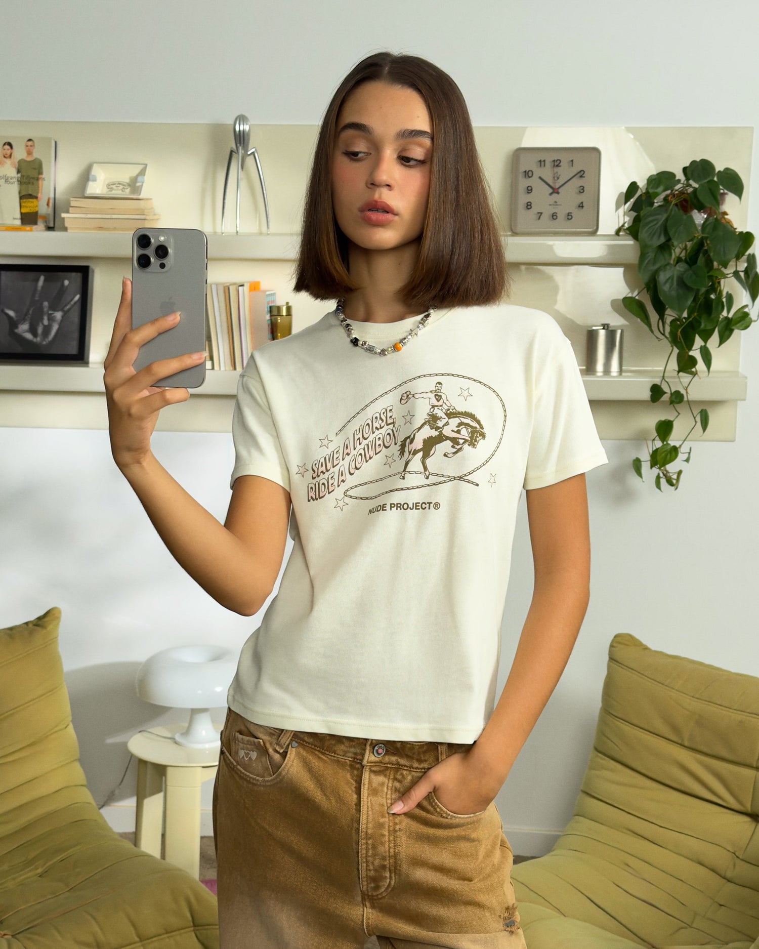 YIHAA CROPPED TEE MARSHMALLOW