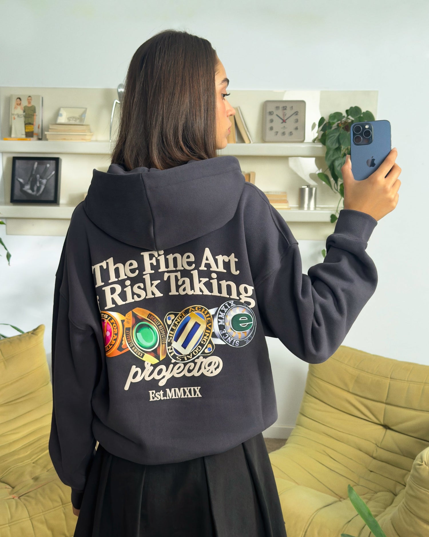 FINE ART HOODIE ASH