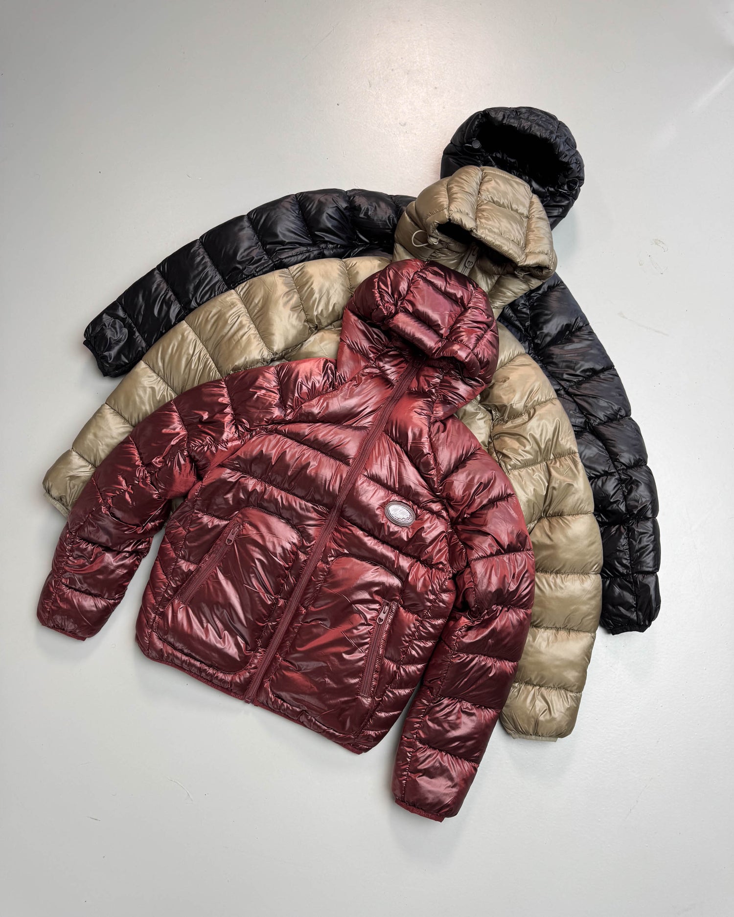 ICONIC PUFFER JACKET BURGUNDY