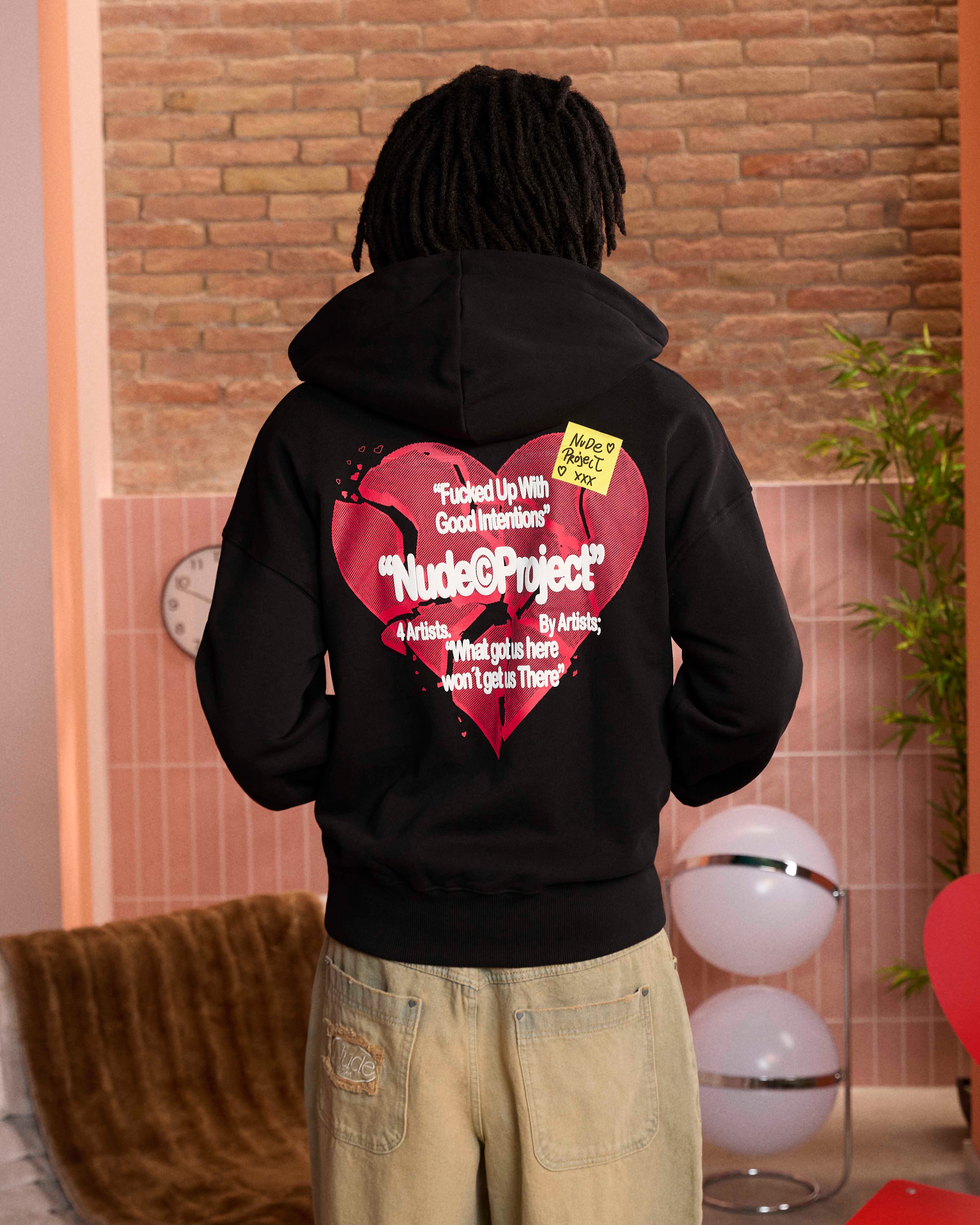 HEARTBROKEN ZIP-UP BLACK